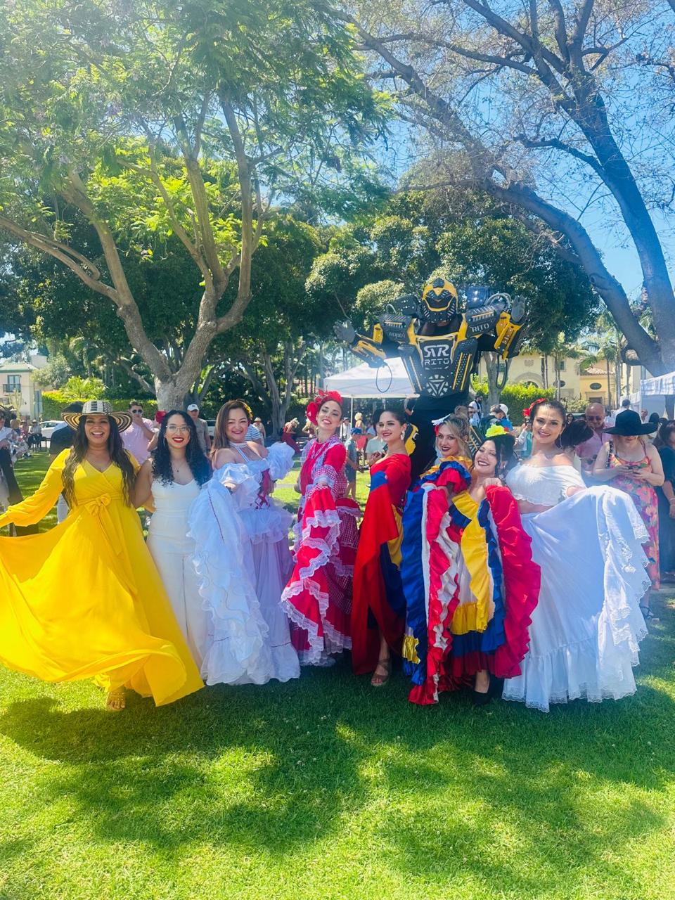 GRUPO DE DANZA FOLCLORICO