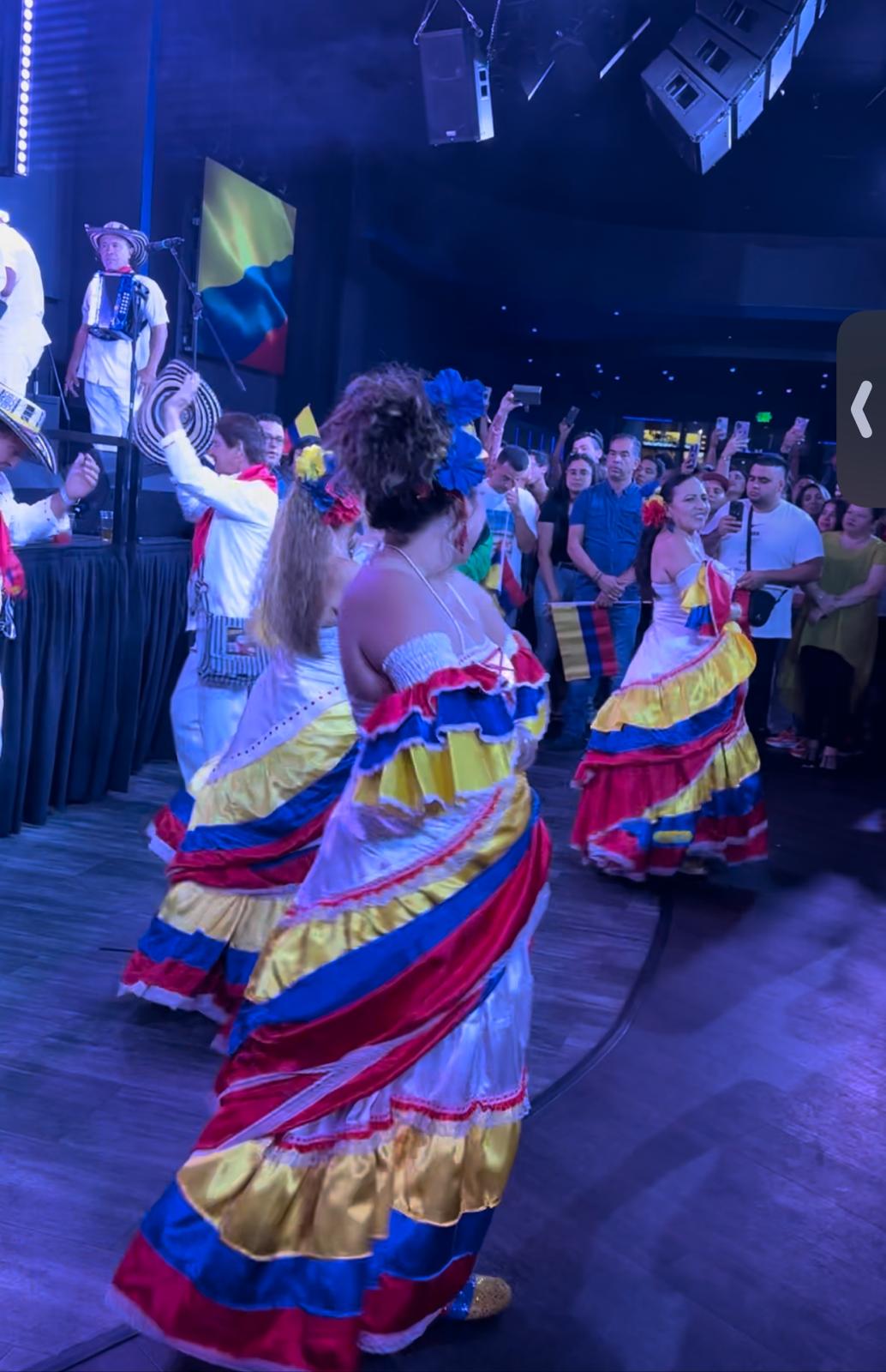 GRUPO DE DANZA FOLCLORICO